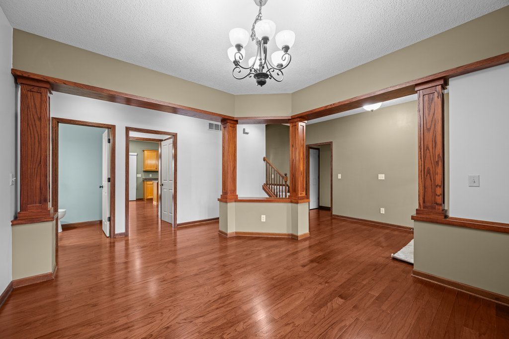 1338 W 61st Street Property Photo 19