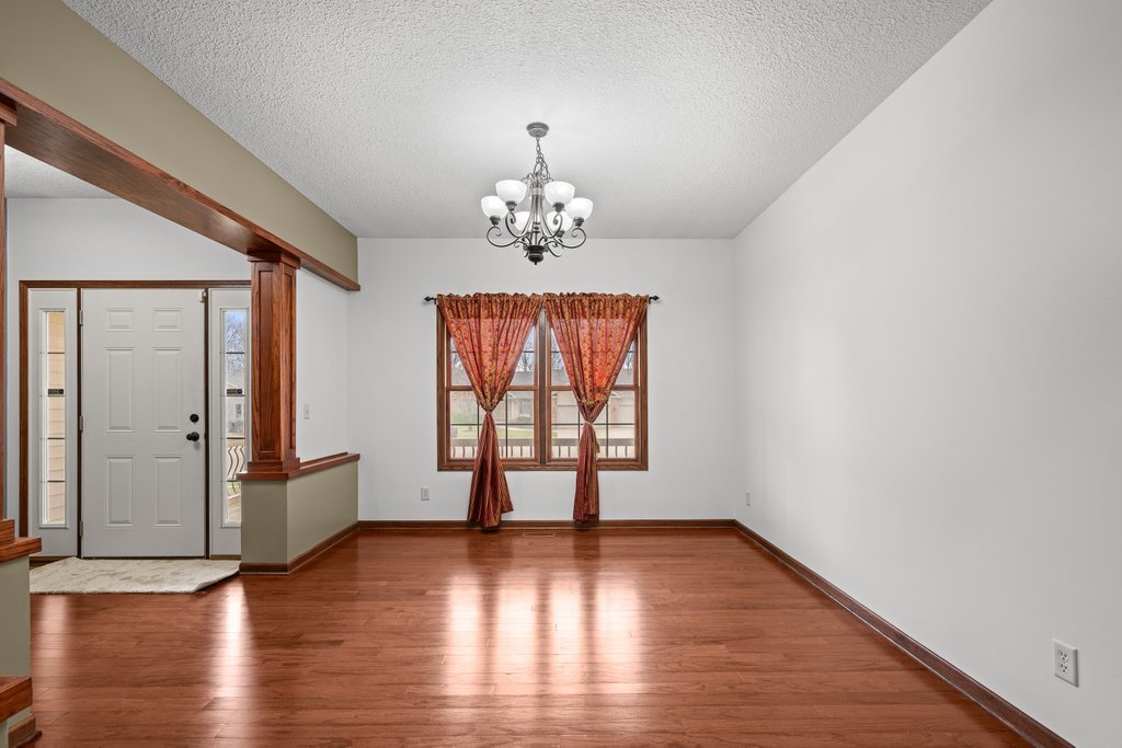 1338 W 61st Street Property Photo 20