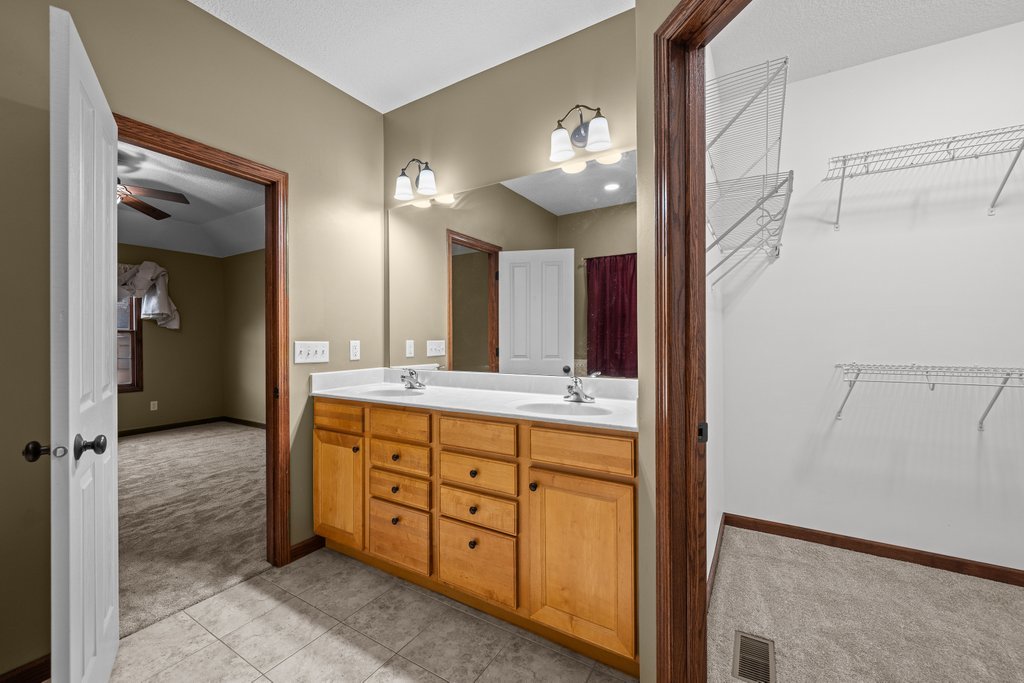 1338 W 61st Street Property Photo 22