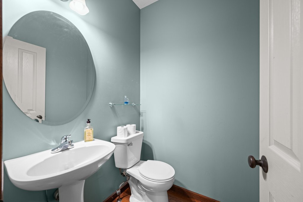 1338 W 61st Street Property Photo 27