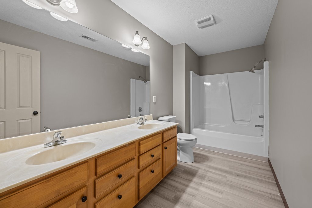 1338 W 61st Street Property Photo 37
