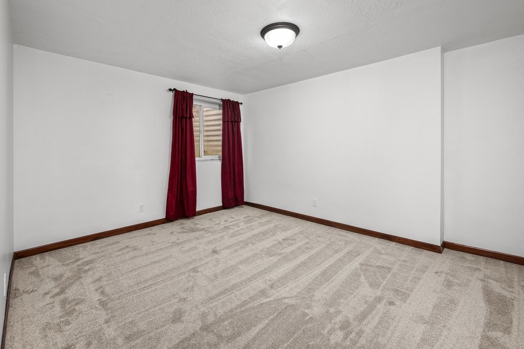 1338 W 61st Street Property Photo 40