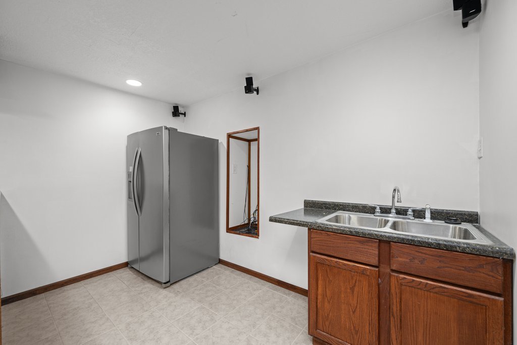 1338 W 61st Street Property Photo 47
