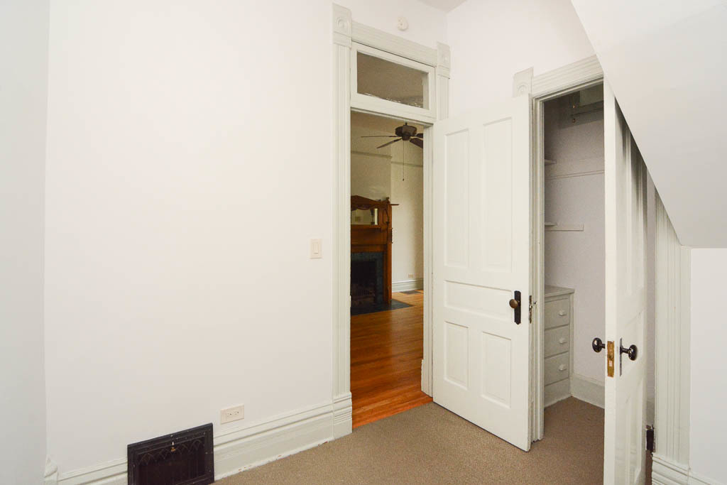 3224 N Racine Avenue 1 Property Photo 11