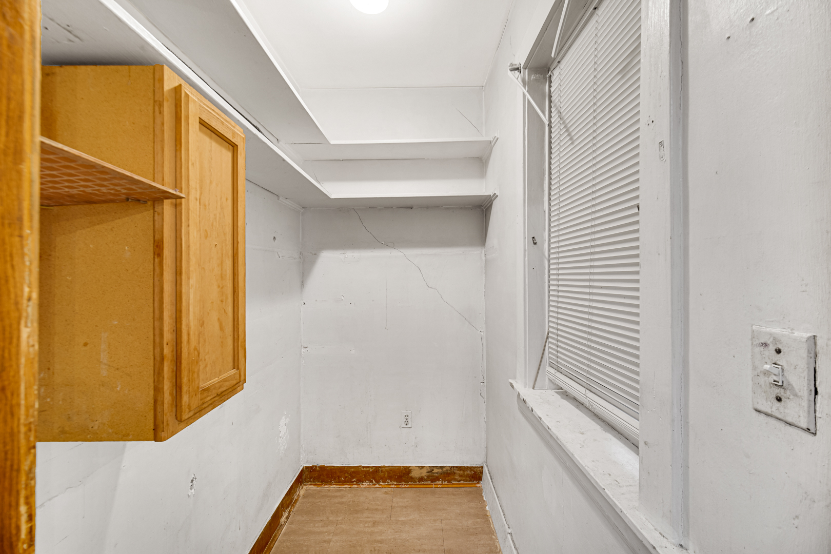5753 N Washtenaw Avenue Property Photo 20