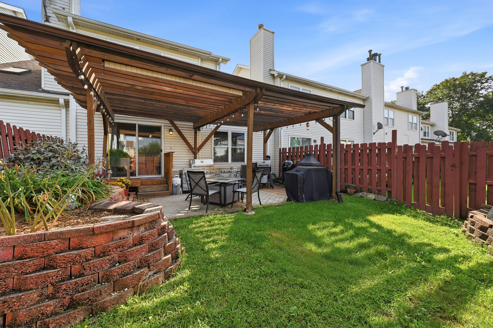 365 Inner Circle Drive Property Photo 2