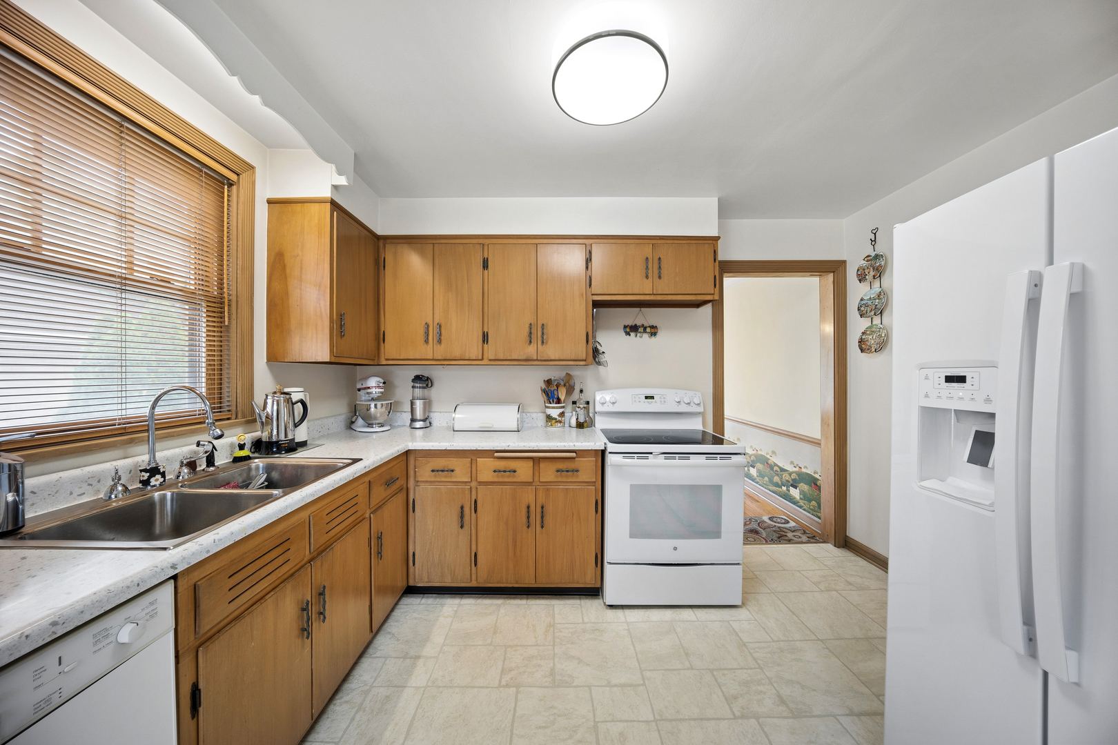 6631 N Caldwell Avenue Property Photo 10