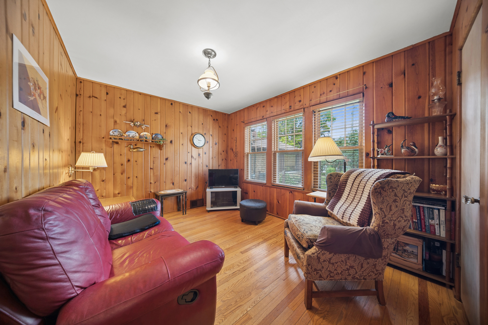 6631 N Caldwell Avenue Property Photo 14