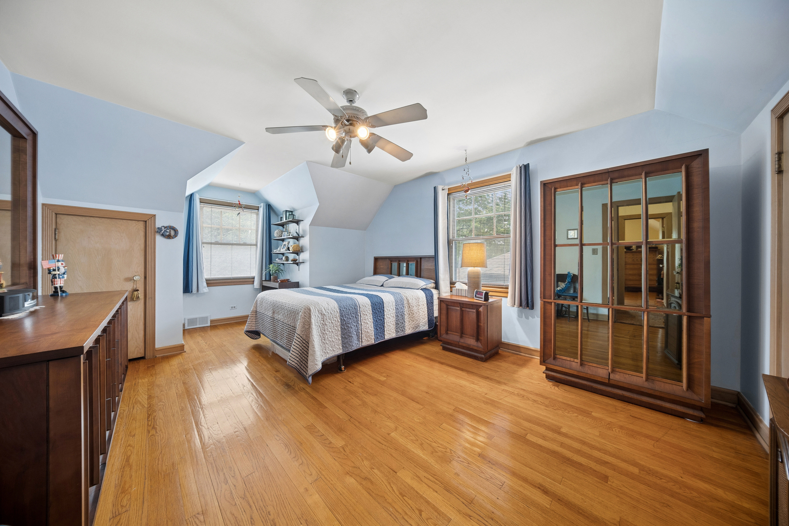 6631 N Caldwell Avenue Property Photo 16