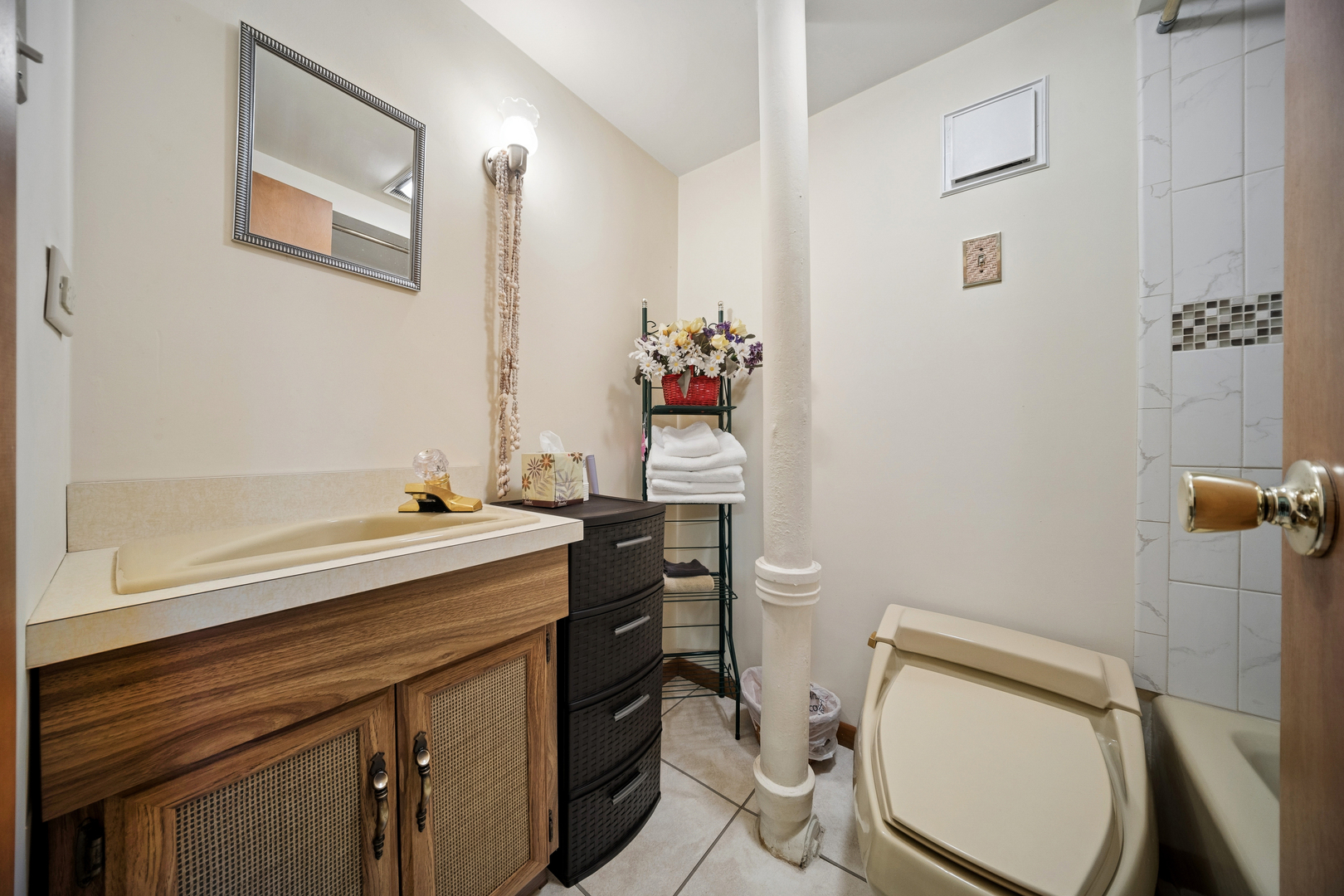 6631 N Caldwell Avenue Property Photo 22