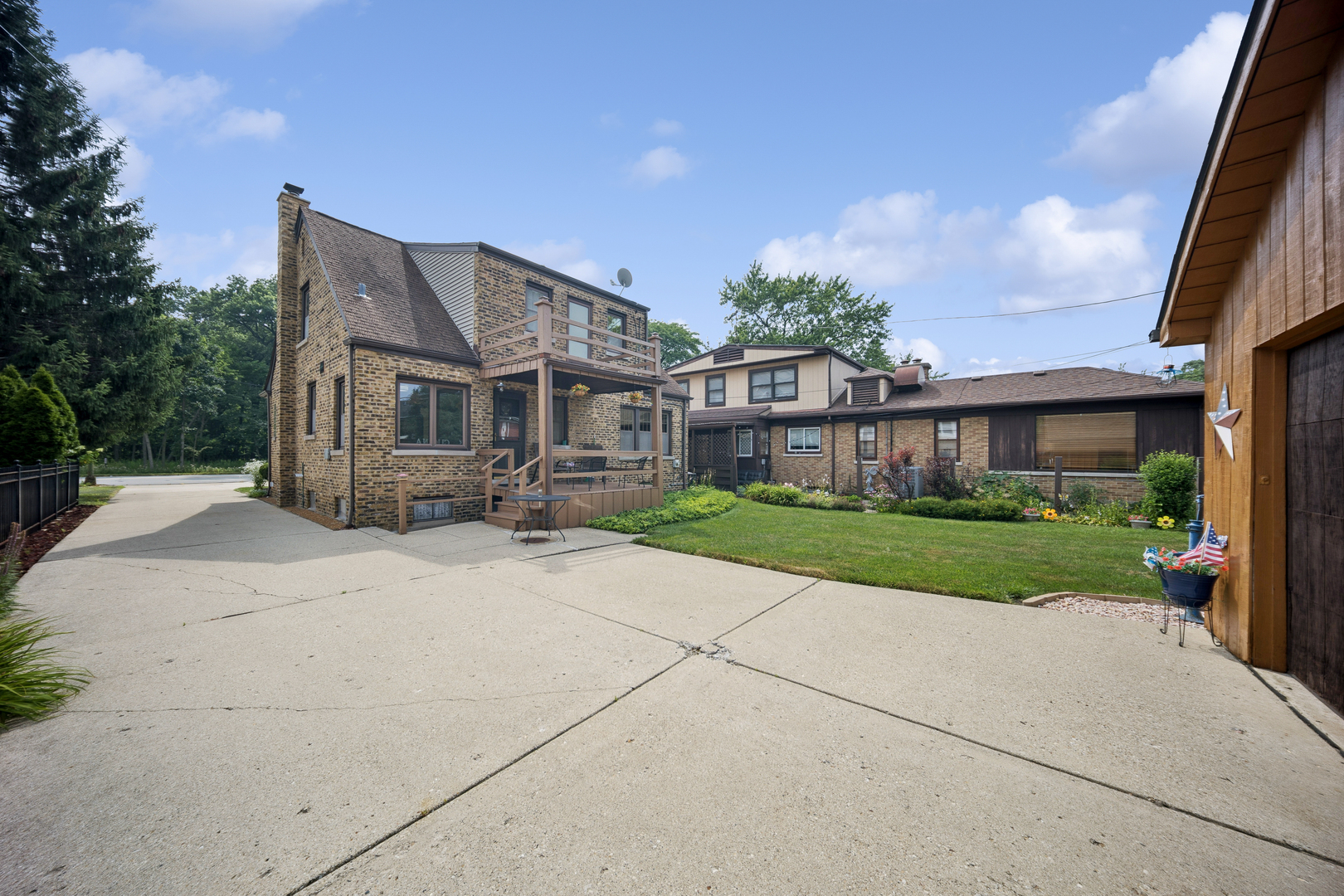 6631 N Caldwell Avenue Property Photo 25