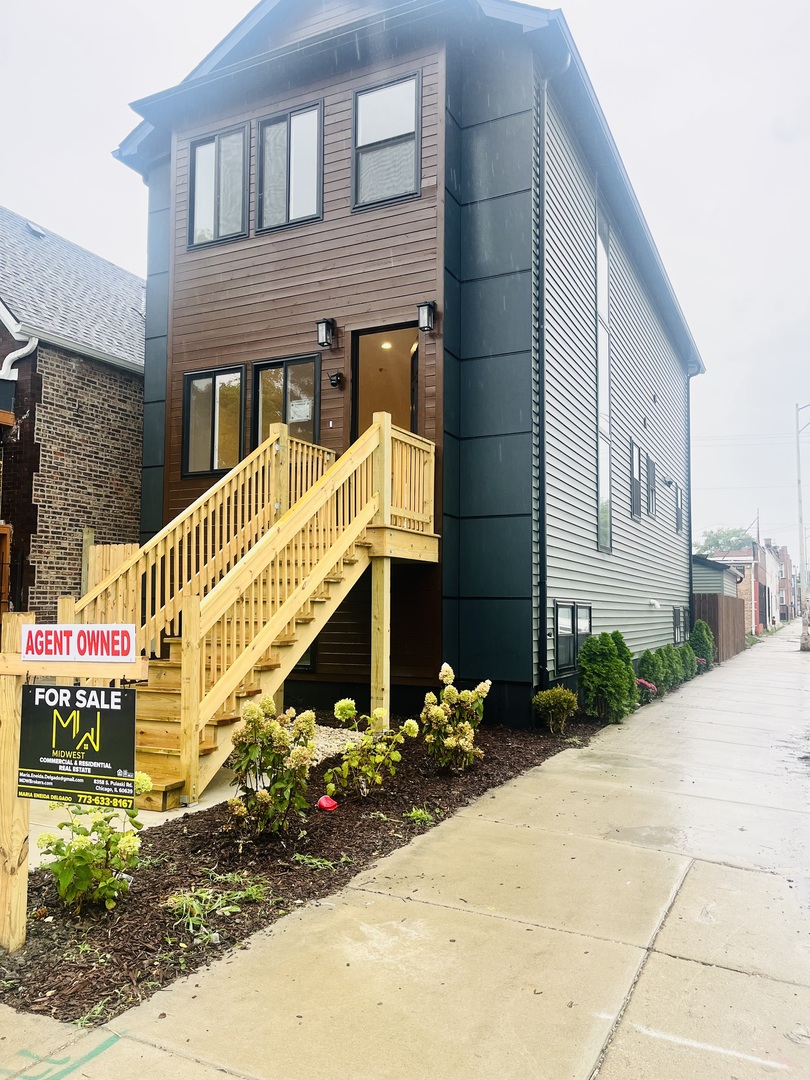 956 N Saint Louis Avenue Property Photo 1
