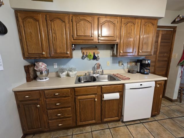 107 Janet Avenue Property Photo 13