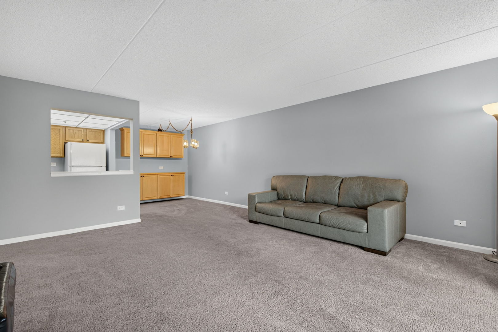 1 Bloomingdale Place 207 Property Photo 5