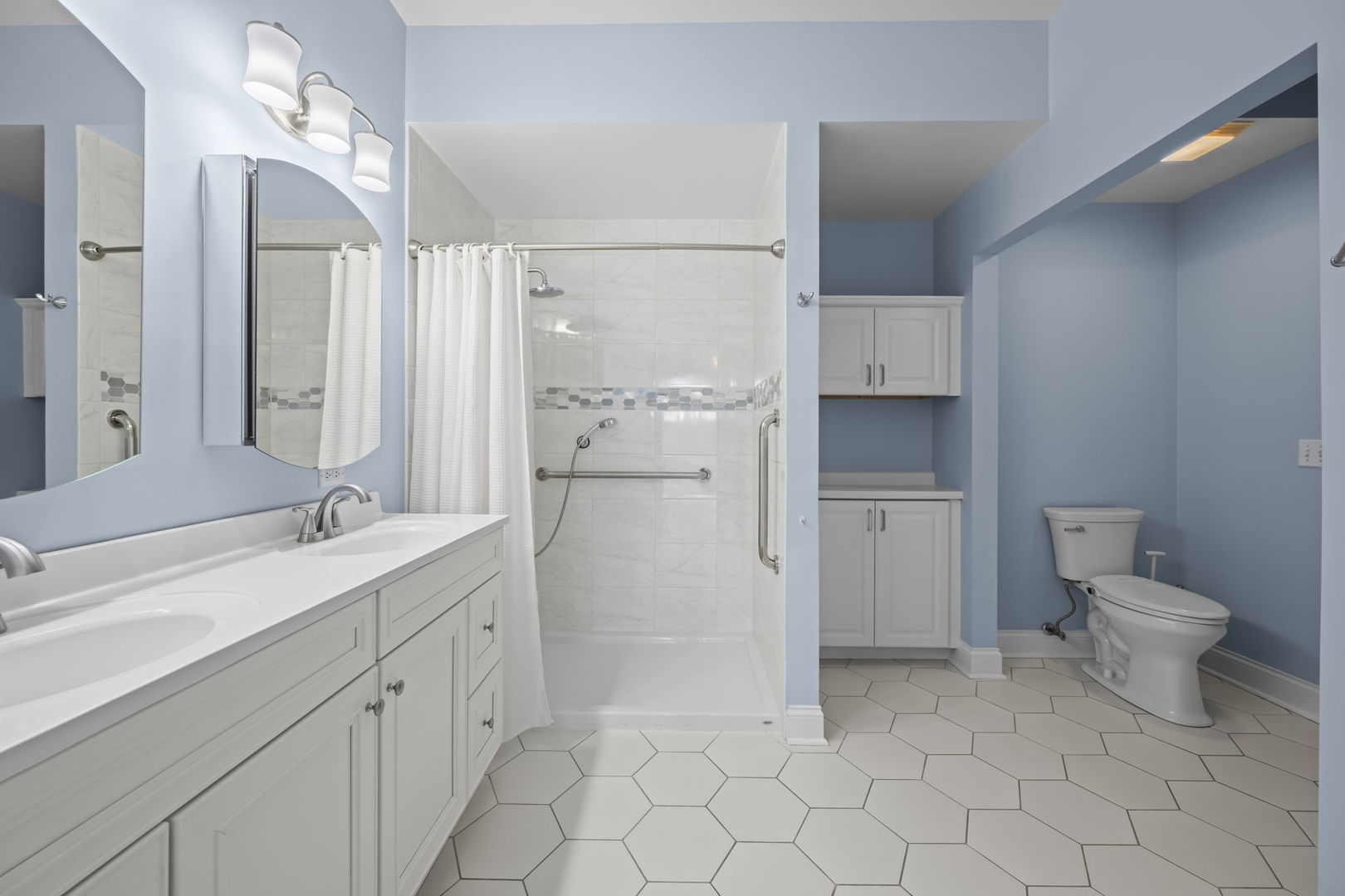 3115 Town Square Drive 408 Property Photo 12