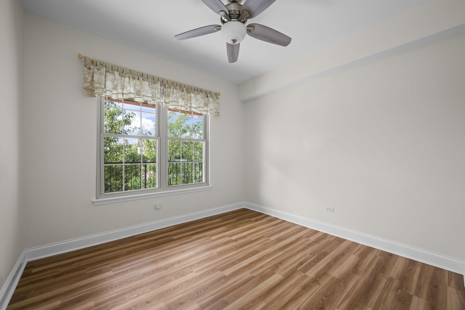 3115 Town Square Drive 408 Property Photo 14