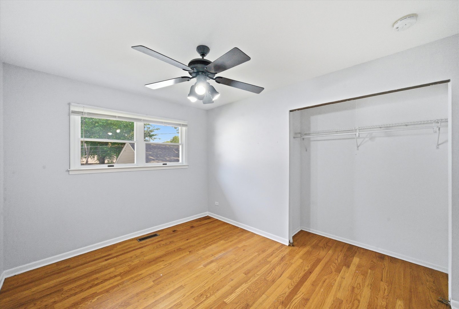 132 E Montana Avenue Property Photo 11