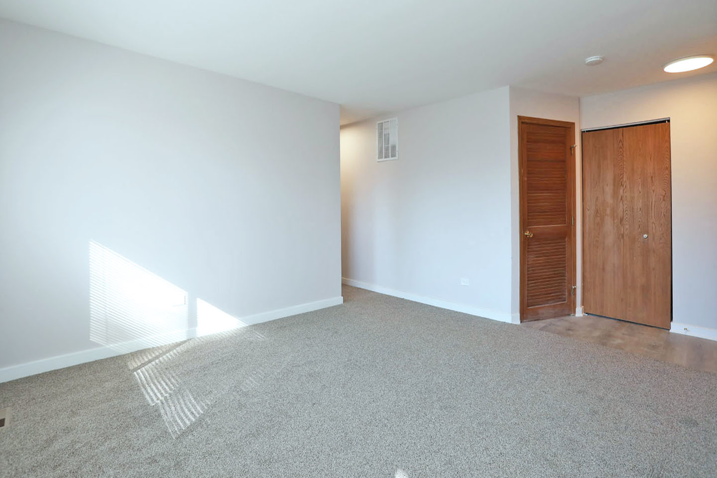 675 Greenfield Court D1 Property Photo 10