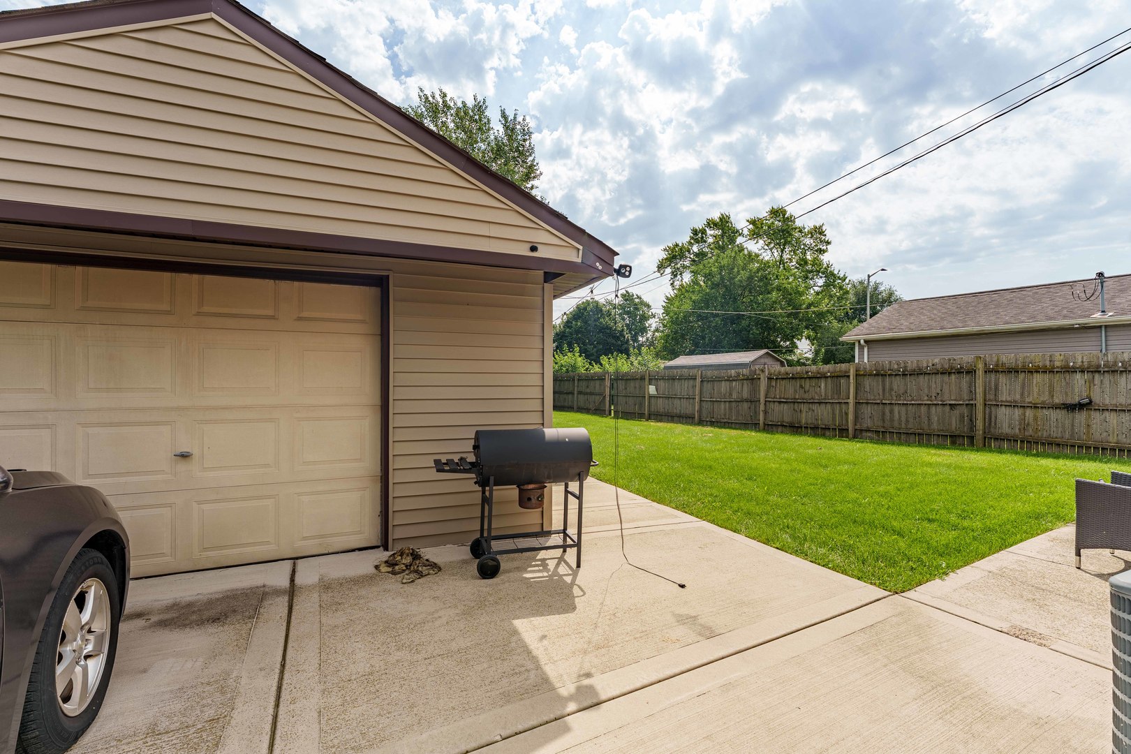 5037 Elm Circle Drive Property Photo 15