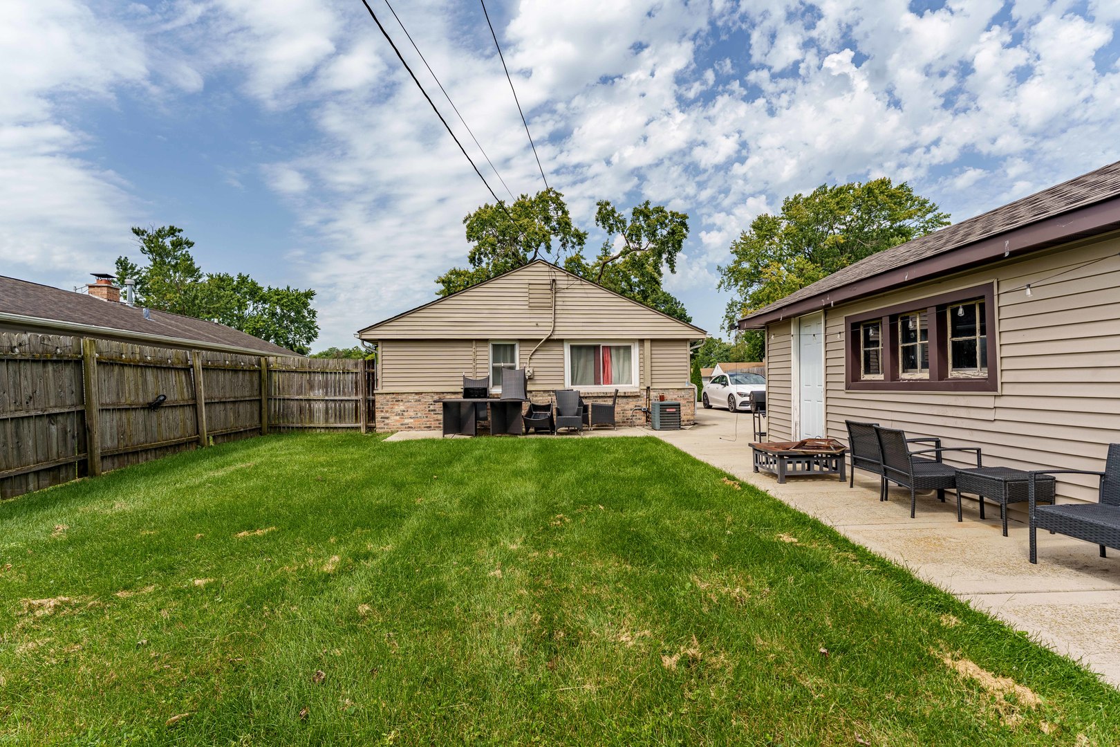 5037 Elm Circle Drive Property Photo 17