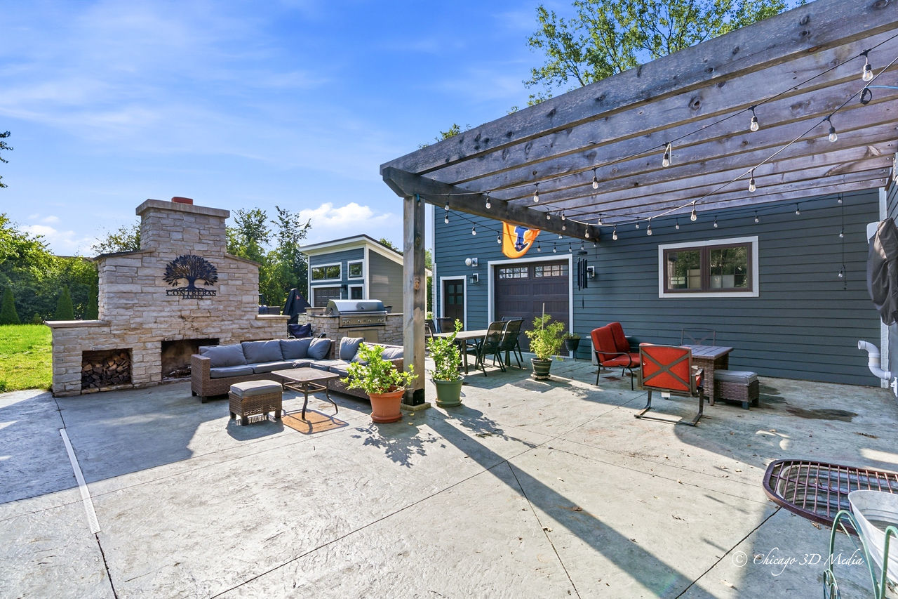201 Rue Touraine Property Photo 36