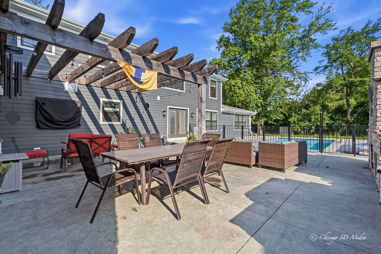 201 Rue Touraine Property Photo 37