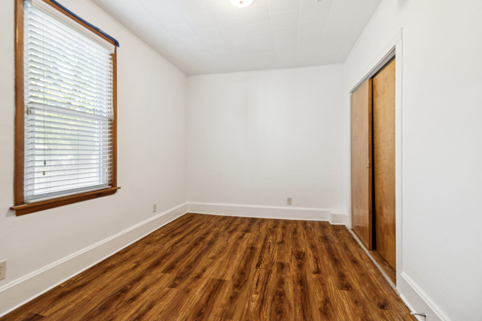392 W Exchange Street Property Photo 4