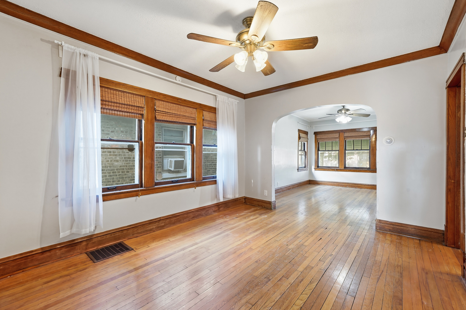 1809 S 47th Court Property Photo 2