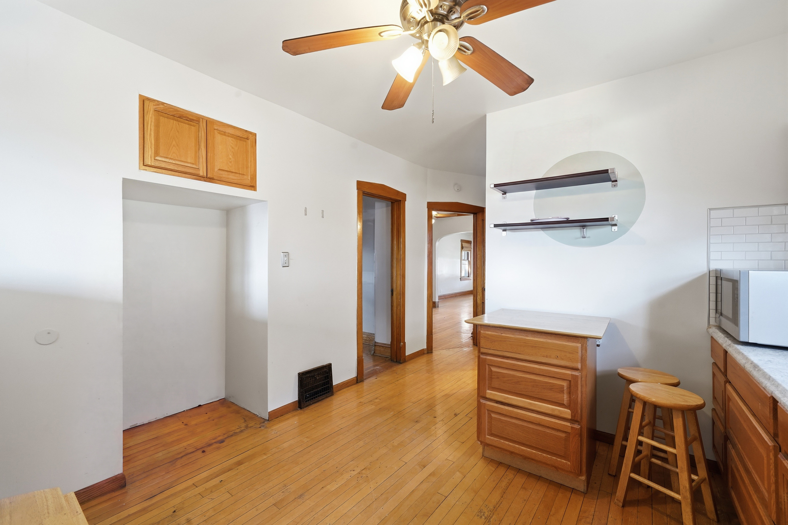 1809 S 47th Court Property Photo 6