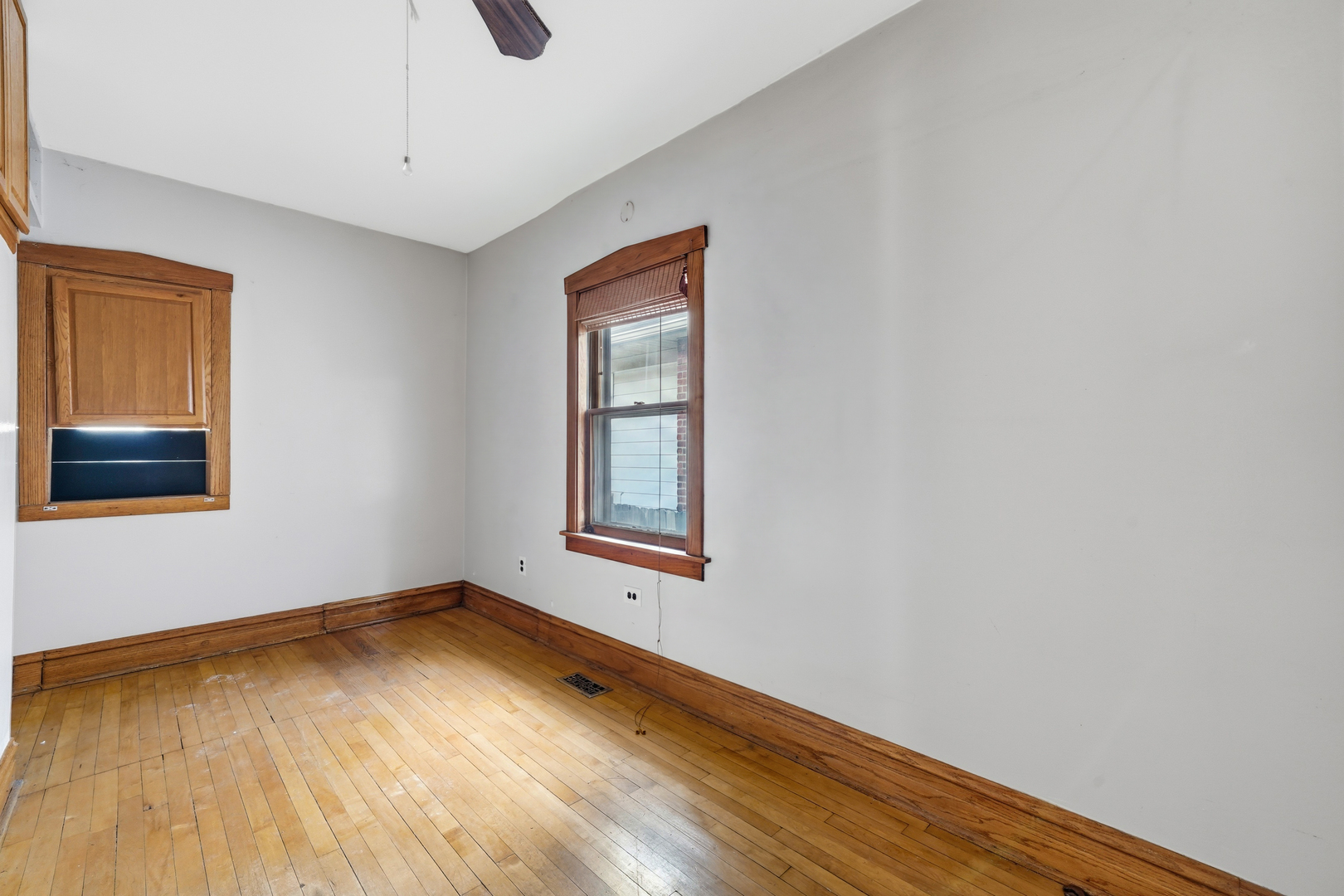 1809 S 47th Court Property Photo 10