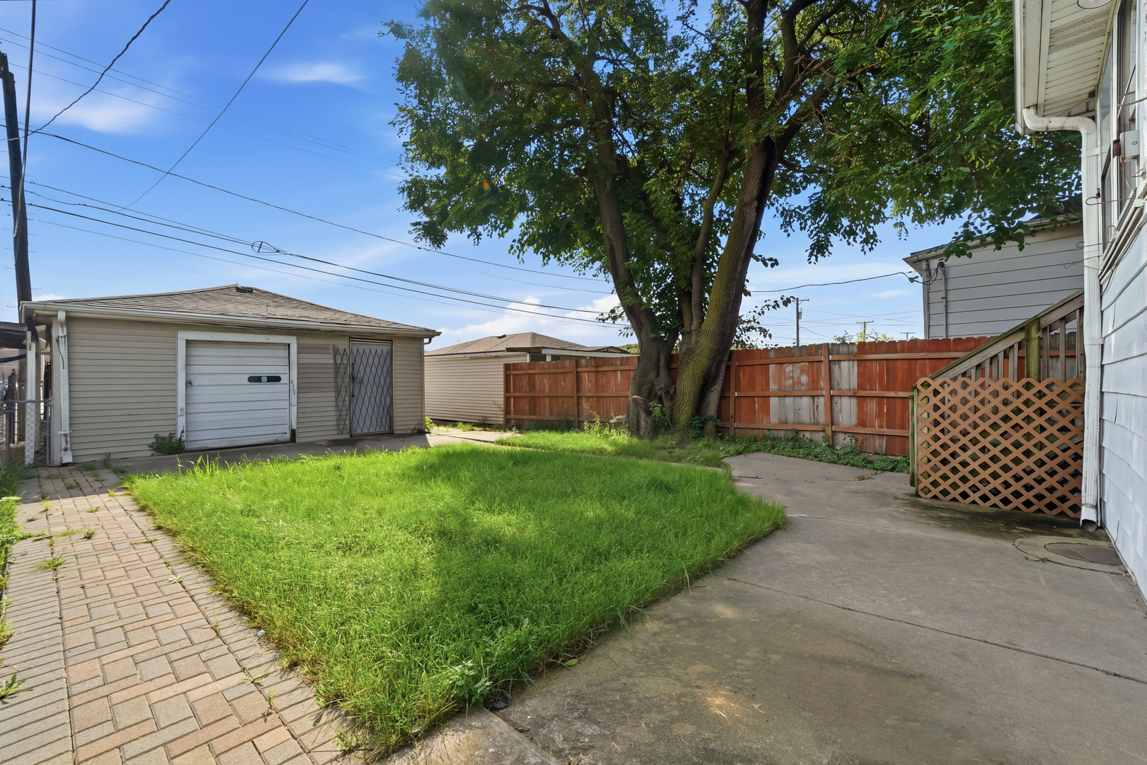 1809 S 47th Court Property Photo 17
