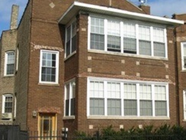 4418 N Albany Avenue Property Photo 1