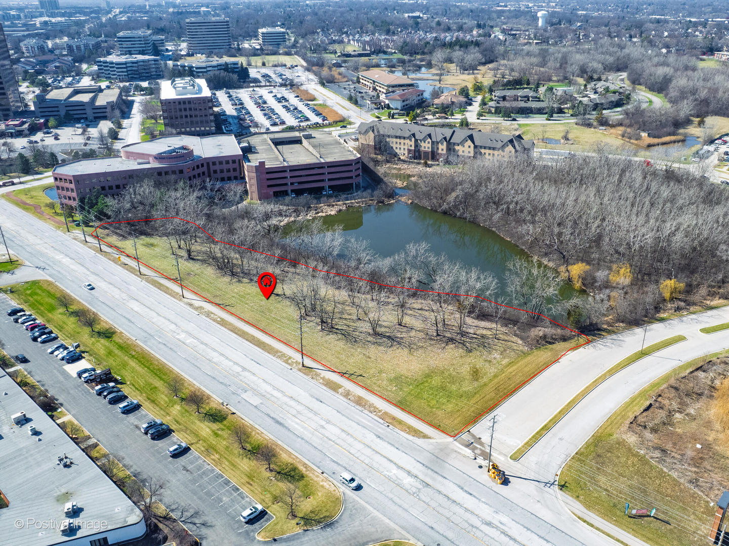 1s678 Oakbrook Lake Property Photo 3
