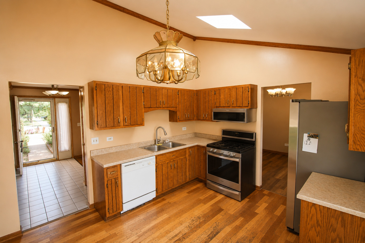 2212 Susanna Way Property Photo 6