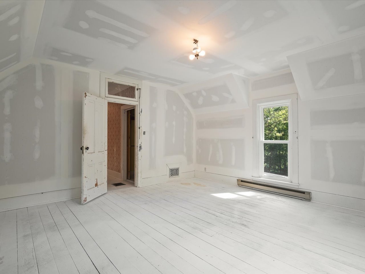 1112 W Saint James Road Property Photo 29