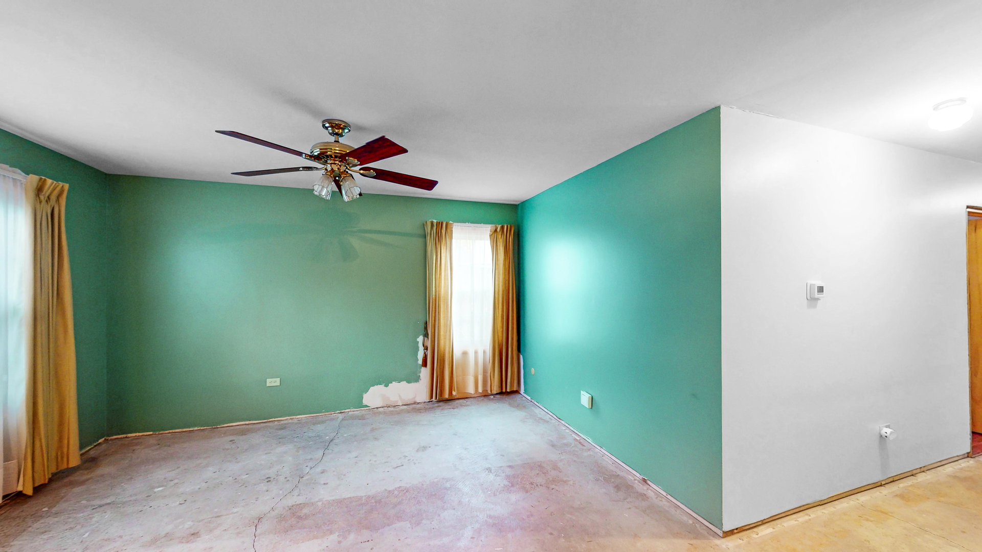 1460 Walden Circle Property Photo 15