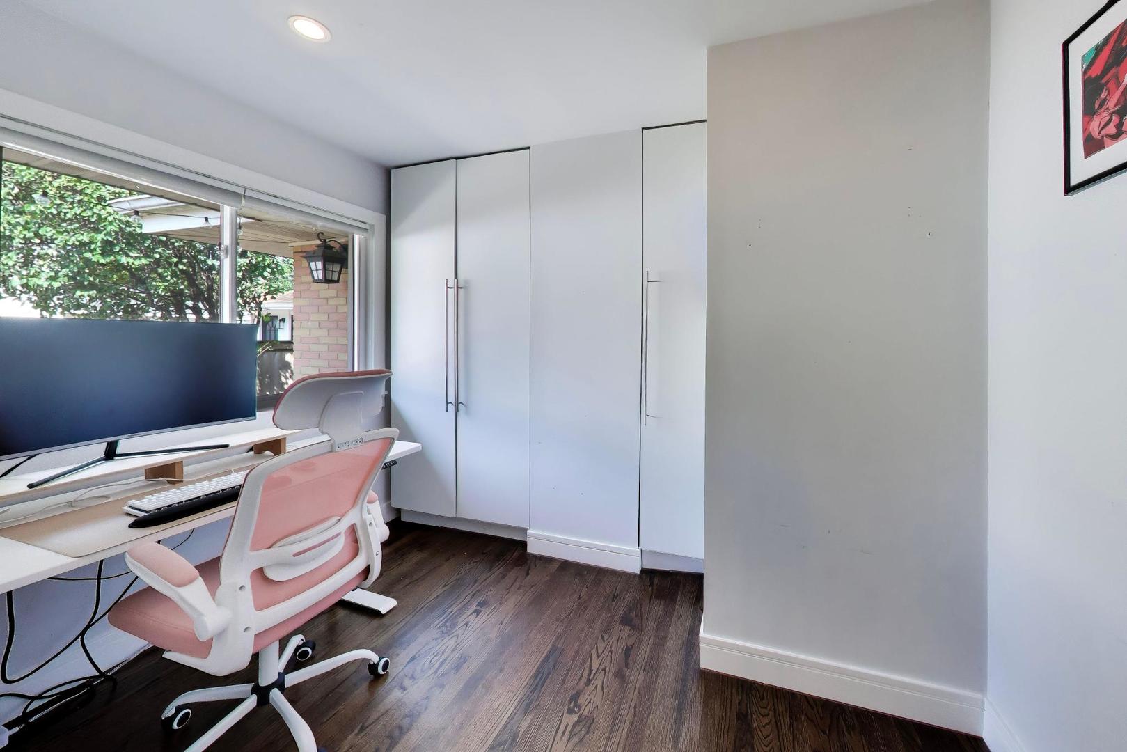 901 Park Plaine Avenue Property Photo 12