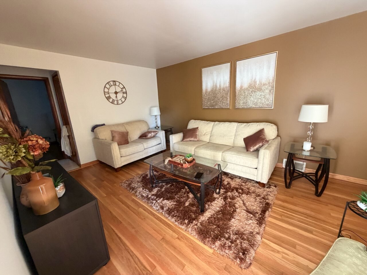 7917 S Tripp Avenue Property Photo 3