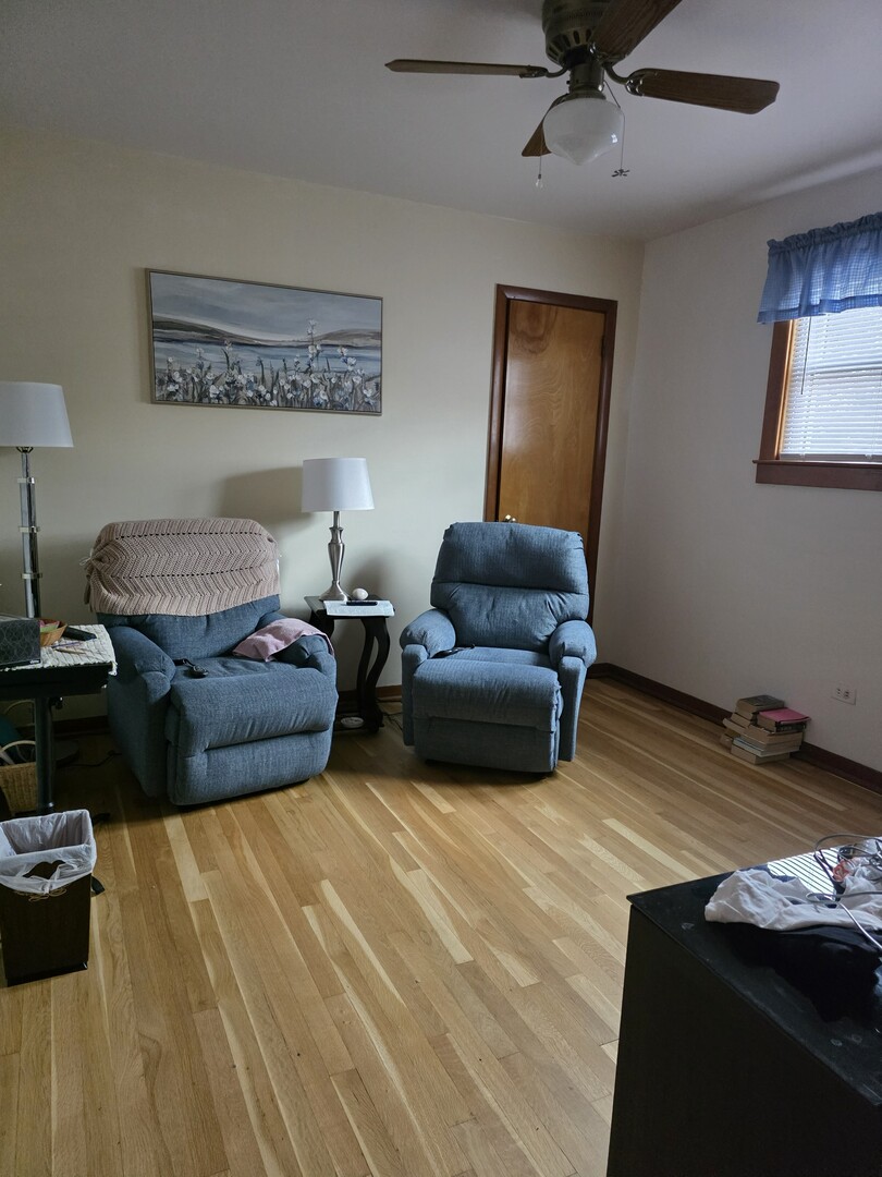 7917 S Tripp Avenue Property Photo 10