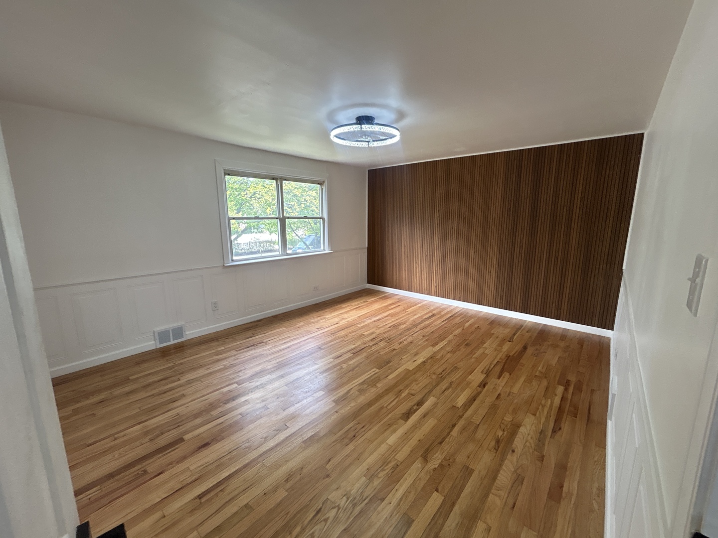 9513 S Merrion Avenue Property Photo 10