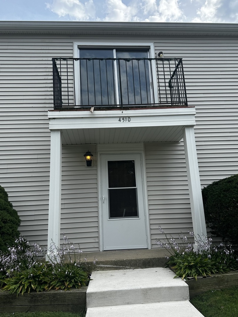 451 James Court D Property Photo 1
