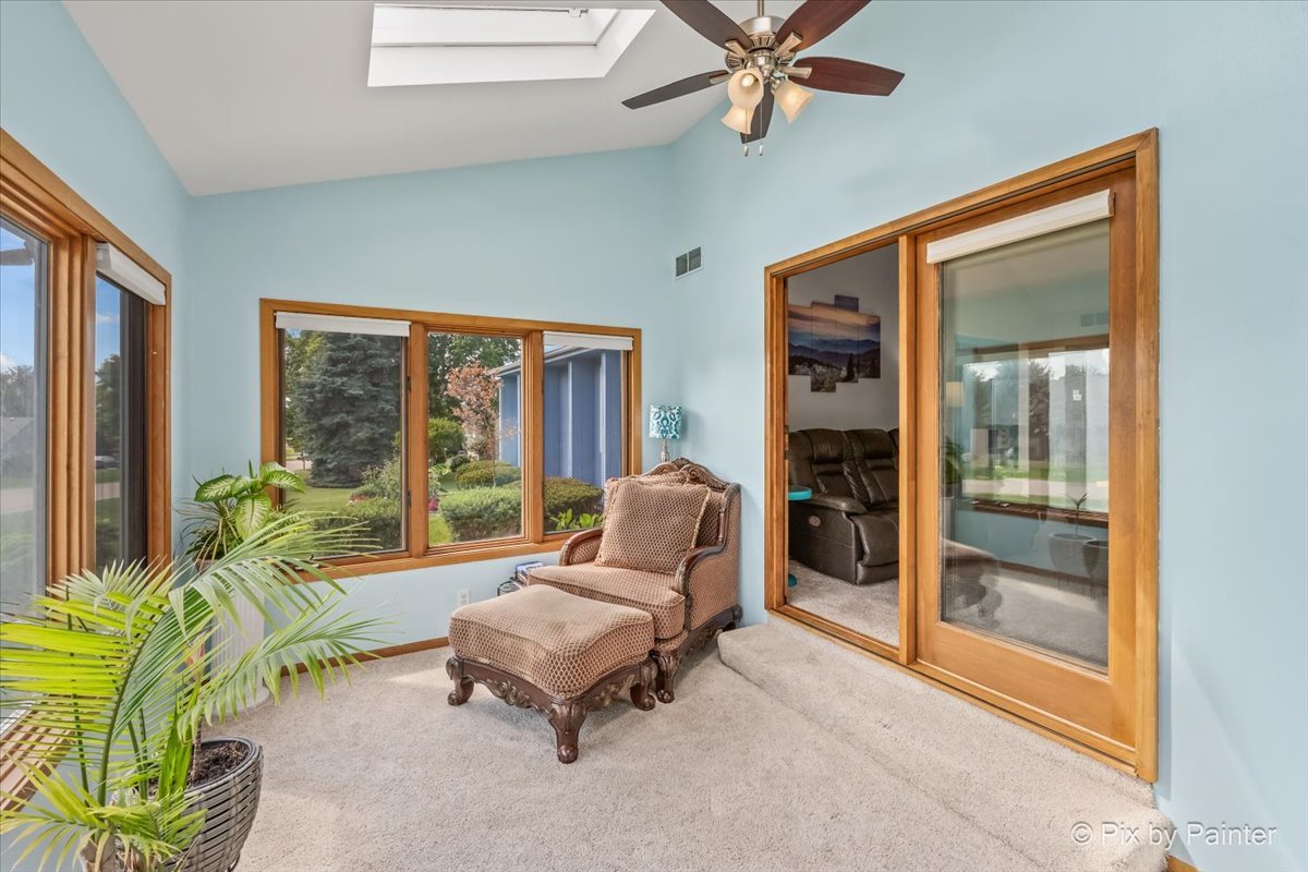 5976 Targee Trail Property Photo 7