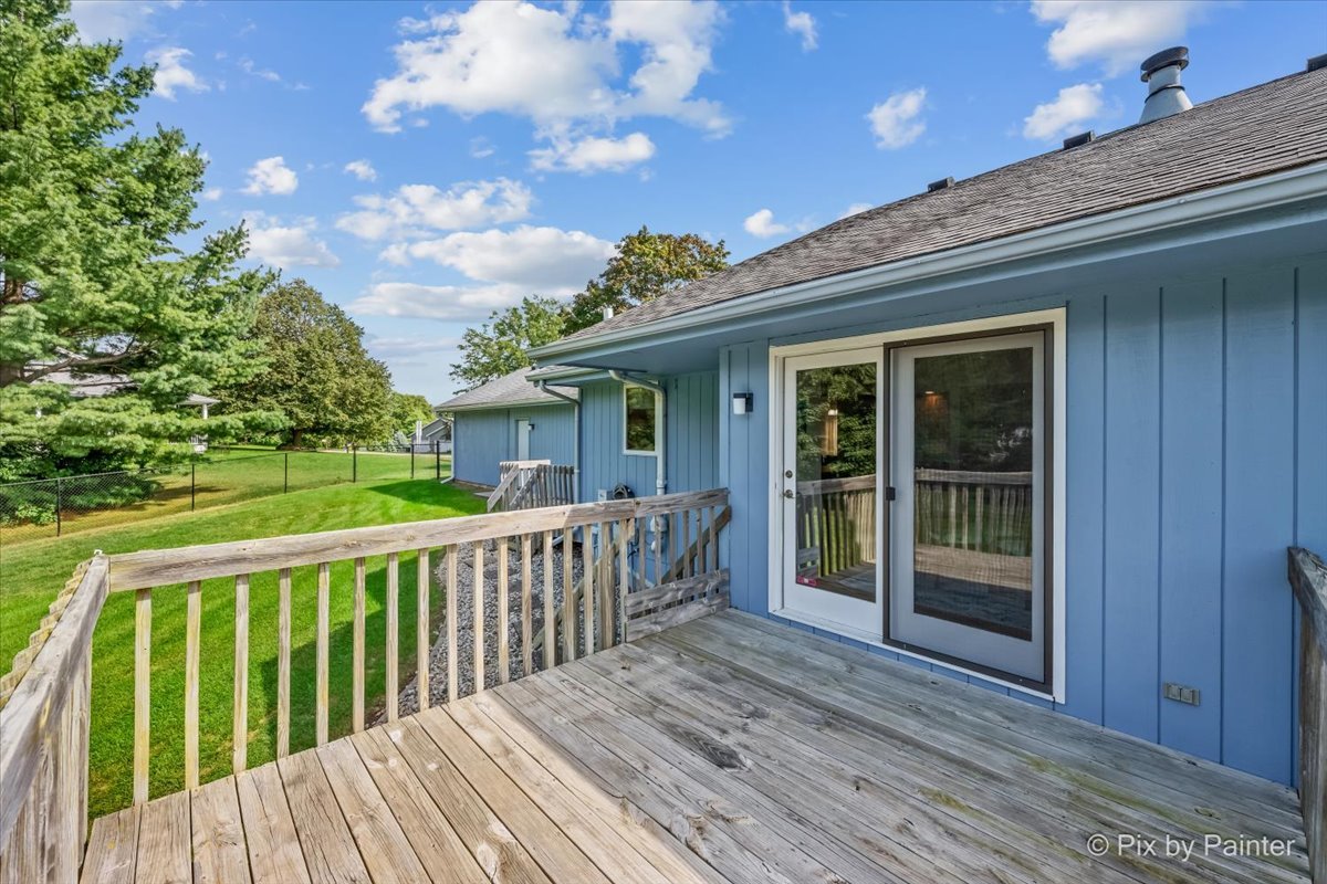 5976 Targee Trail Property Photo 9
