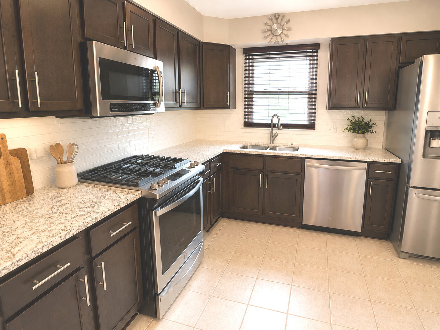 18960 Cedar Avenue Property Photo 6