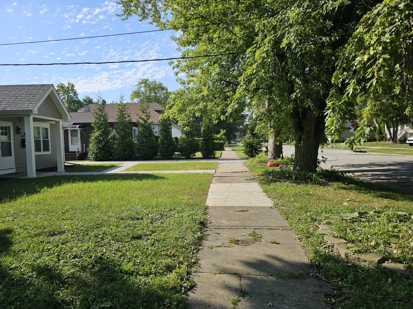 14919 Perry Avenue Property Photo 3