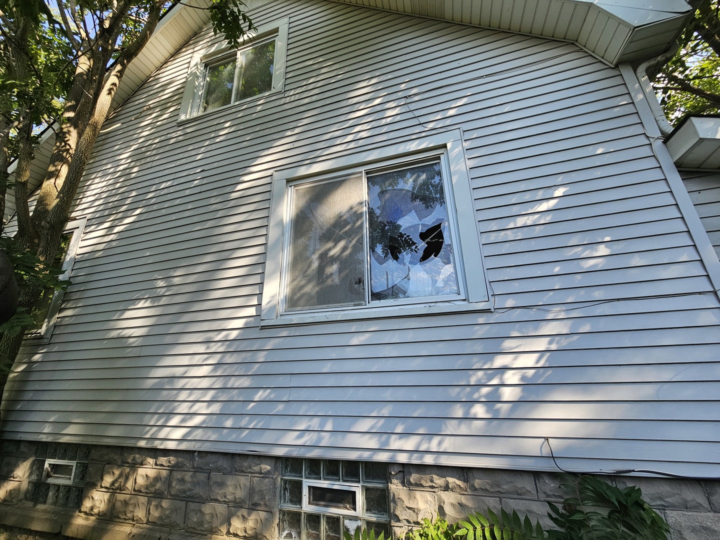 14919 Perry Avenue Property Photo 4