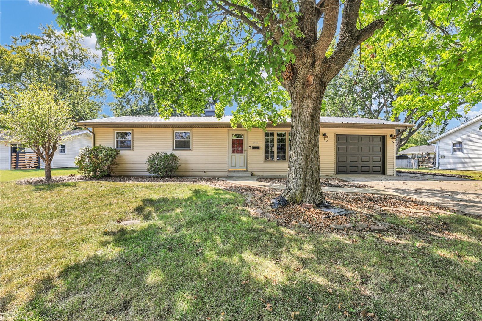 525 Orchard Lane Property Photo 2