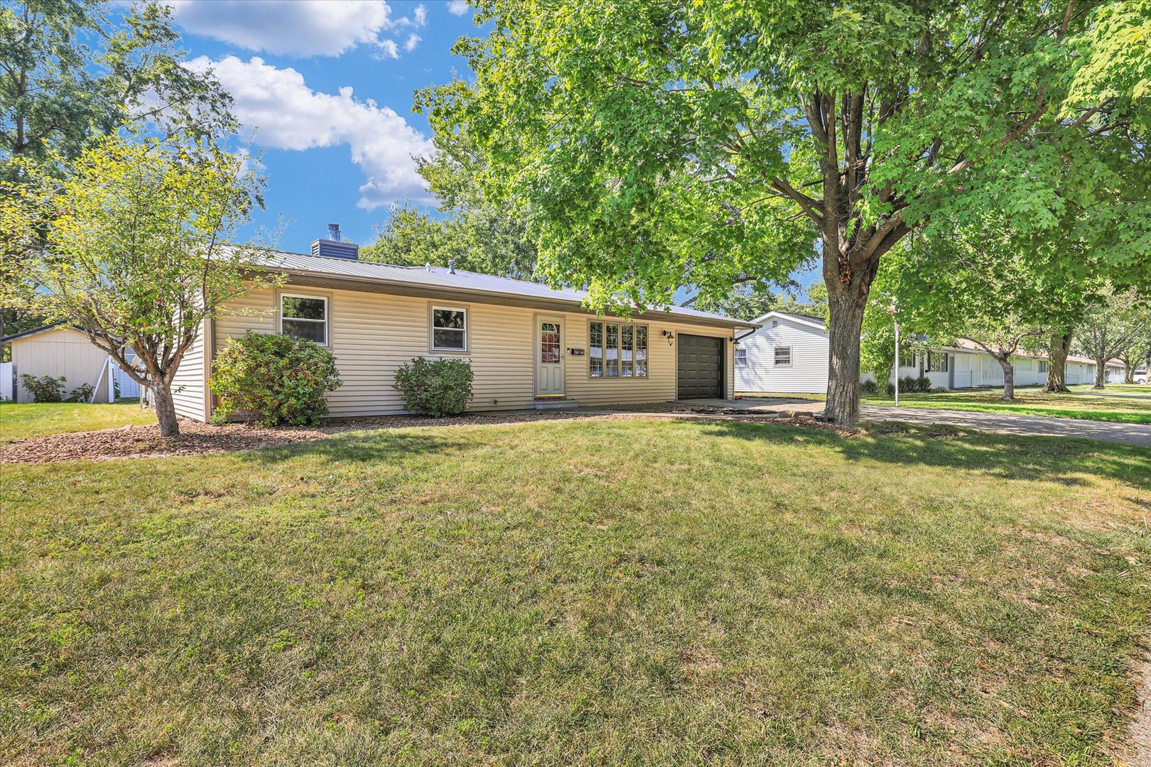 525 Orchard Lane Property Photo 3