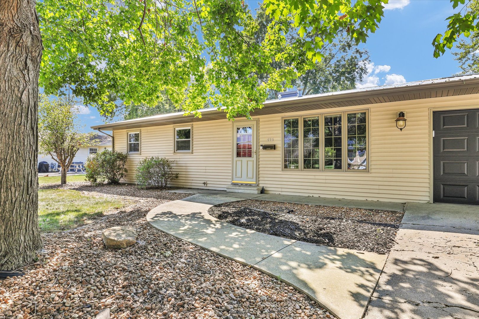 525 Orchard Lane Property Photo 7
