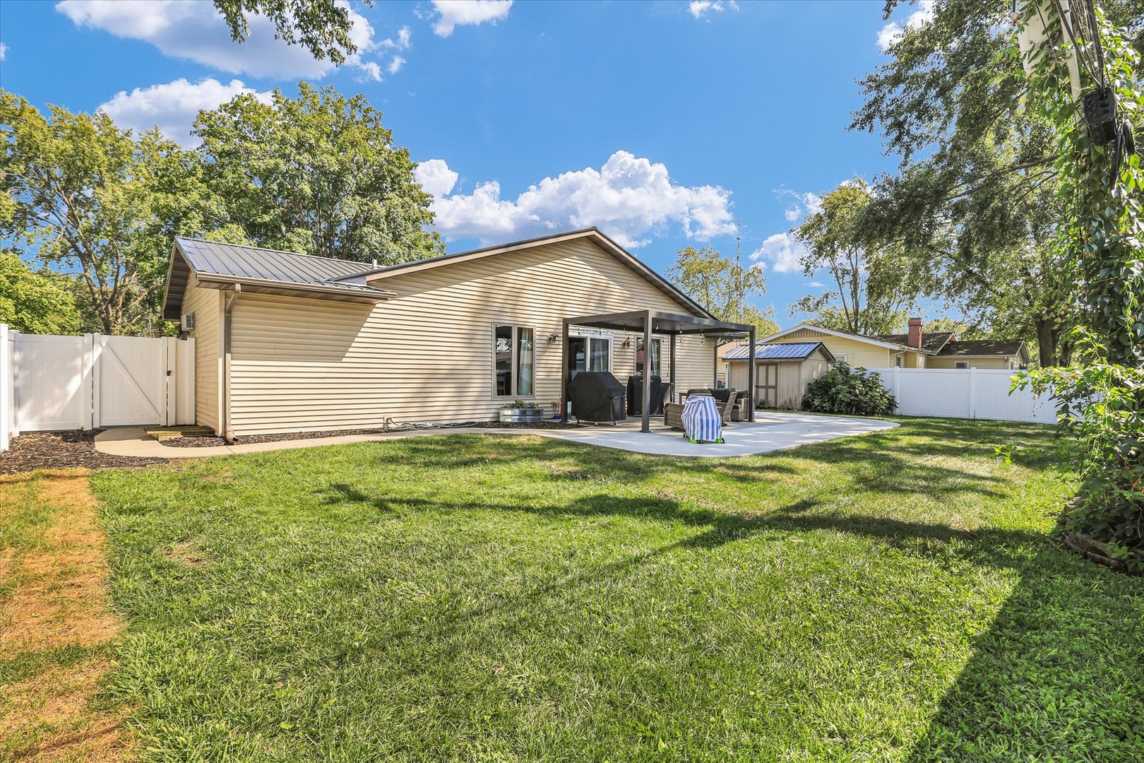 525 Orchard Lane Property Photo 42